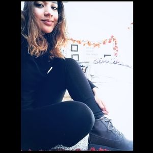 Meet your Posher, Rebeca
